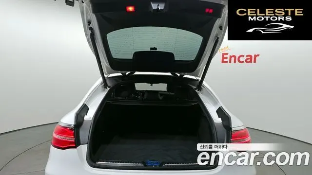 MERCEDES AMG GLC-Classe X253 GLC300 4MATIC AMG Line Coupé 2019 — photo 20 sur 20