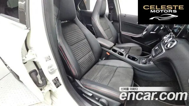 MERCEDES AMG A-Classe W176 A200 AMG Line 2018 — photo 16 sur 30