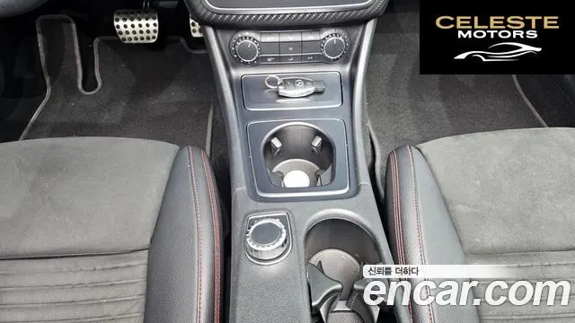 MERCEDES AMG A-Classe W176 A200 AMG Line 2018 — photo 22 sur 30