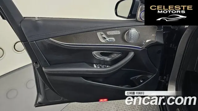 MERCEDES AMG E-Classe W213 E300 4MATIC AMG Line 2017 — photo 14 sur 35