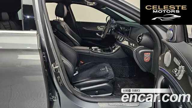 MERCEDES AMG E-Classe W213 E300 4MATIC AMG Line 2017 — photo 17 sur 35