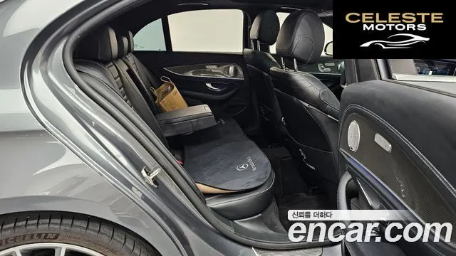 MERCEDES AMG E-Classe W213 E300 4MATIC AMG Line 2017 — photo 16 sur 35