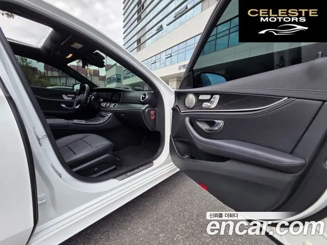 MERCEDES AMG E-Classe W213 E220d 4MATIC AMG Line 2022 — photo 12 sur 25