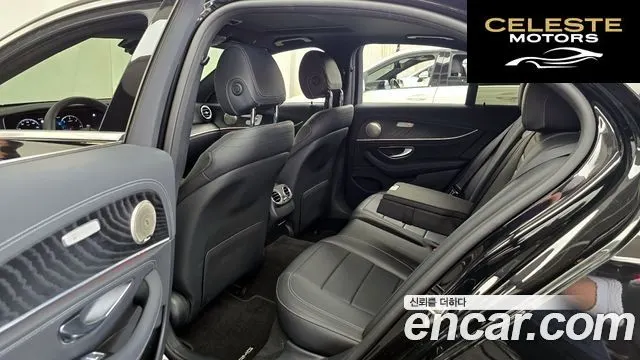 MERCEDES AMG E-Classe W213 E220d 4MATIC AMG Line 2021 — photo 11 sur 20