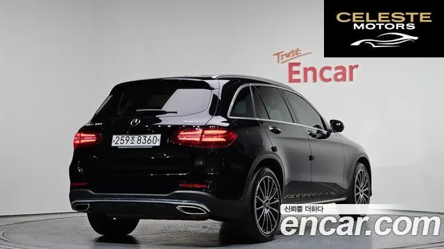 MERCEDES AMG GLC-Classe X253 GLC300 4MATIC AMG Line 2019 — photo 2 sur 33