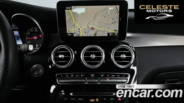 MERCEDES AMG GLC-Classe X253 GLC300 4MATIC AMG Line 2019 — photo 20 sur 33