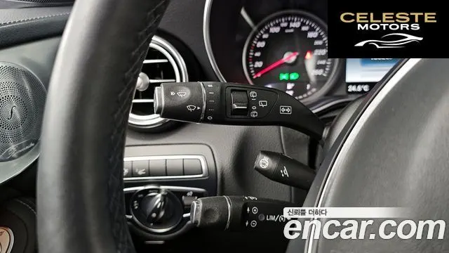 MERCEDES AMG GLC-Classe X253 GLC300 4MATIC AMG Line 2019 — photo 29 sur 33