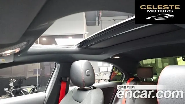 MERCEDES AMG A-Classe W177 AMG A35 4MATIC Berline 2021 — photo 25 sur 32
