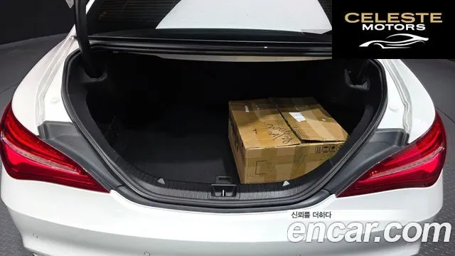 MERCEDES AMG CLA-Classe C117 CLA45 AMG 4MATIC 2018 — photo 31 sur 32