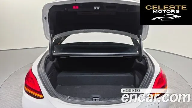 MERCEDES AMG C-Classe W205 C300e 4MATIC AMG Line 2020 — photo 26 sur 34