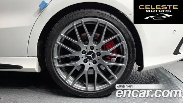MERCEDES AMG CLA-Classe C117 CLA45 AMG 4MATIC 2018 — photo 7 sur 32