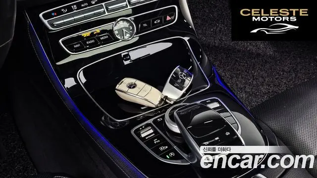 MERCEDES AMG E-Classe W213 E300 4MATIC AMG Line 2020 — photo 22 sur 31