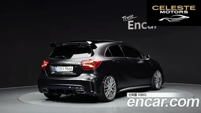 MERCEDES AMG A-Classe W176 A45 AMG 4MATIC 2017 — photo 2 sur 30