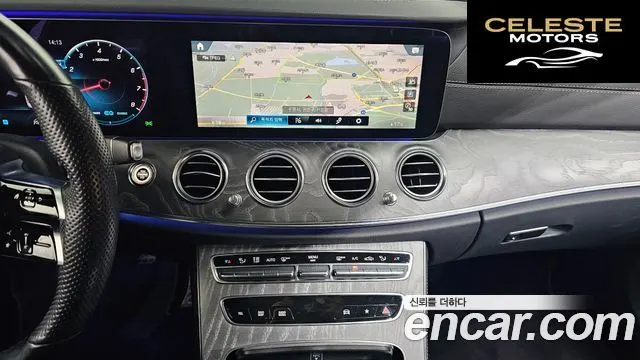 MERCEDES AMG E-Classe W213 E350 4MATIC AMG Line 2021 — photo 14 sur 20