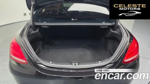 MERCEDES AMG C-Classe W205 C200 AMG Line 2017 — photo 25 sur 43