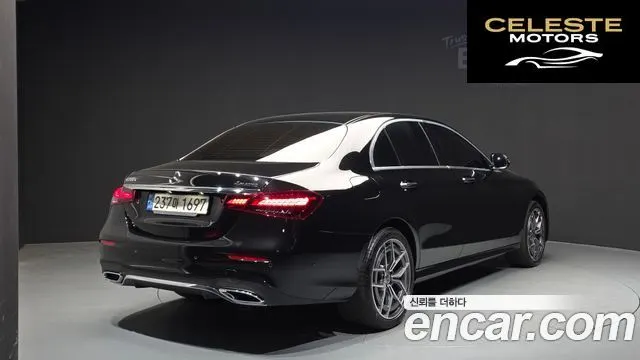 MERCEDES AMG E-Classe W213 E220d 4MATIC AMG Line 2022 — photo 2 sur 33