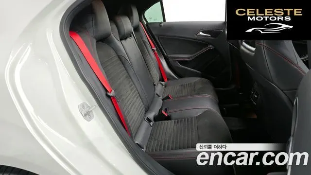 MERCEDES AMG A-Classe W176 A45 AMG 4MATIC 2017 — photo 11 sur 20