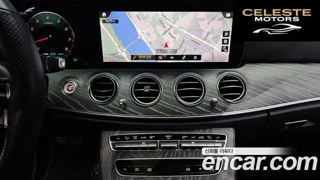MERCEDES AMG E-Classe W213 E350 4MATIC AMG Line 2021 — photo 18 sur 36