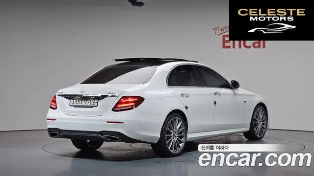 MERCEDES AMG E-Classe W213 E350 4MATIC AMG Line 2020 — photo 2 sur 20