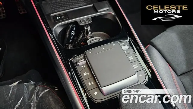 MERCEDES AMG GLB-Classe X247 AMG GLB35 4MATIC 2021 — photo 32 sur 32