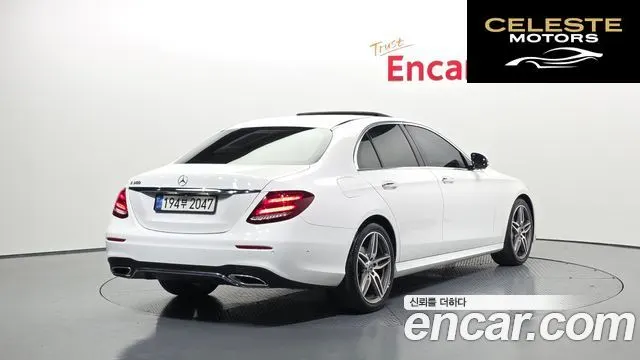 MERCEDES AMG E-Classe W213 E300 AMG Line 2019 — photo 2 sur 20