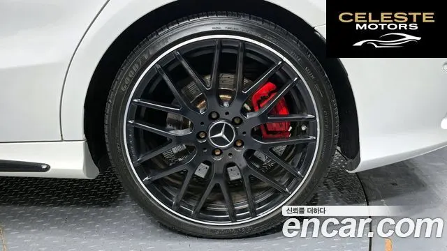 MERCEDES AMG CLA-Classe C117 CLA45 AMG 4MATIC 2018 — photo 6 sur 30
