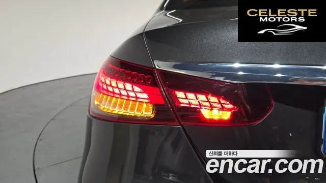 MERCEDES AMG E-Classe W213 E350 4MATIC AMG Line Edition 2021 — photo 9 sur 35