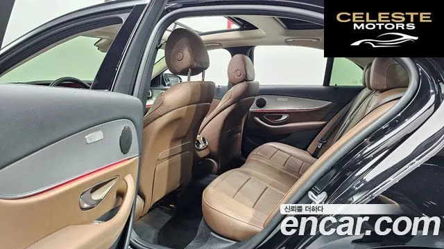 MERCEDES AMG E-Classe W213 E300 AMG Line 2017 — photo 12 sur 26