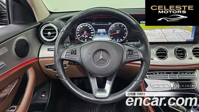 MERCEDES AMG E-Classe W213 E300 AMG Line 2017 — photo 13 sur 26