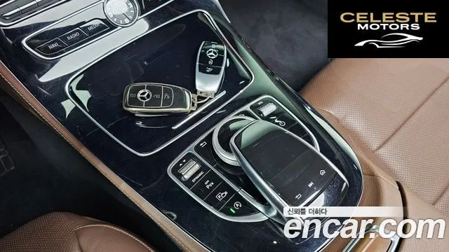 MERCEDES AMG E-Classe W213 E300 AMG Line 2017 — photo 17 sur 26