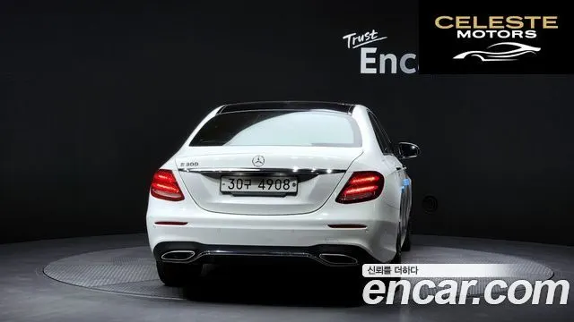 MERCEDES AMG E-Classe W213 E300 AMG Line 2019 — photo 4 sur 20