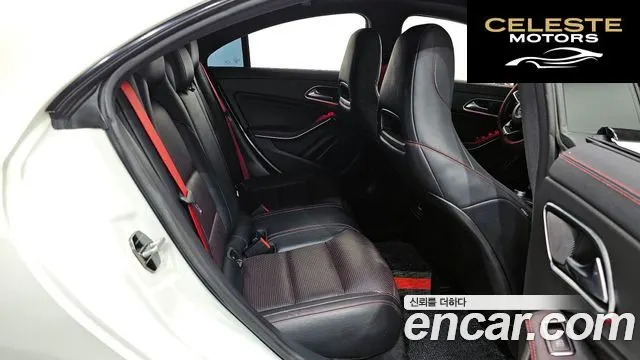 MERCEDES AMG CLA-Classe C117 CLA45 AMG 4MATIC 2016 — photo 12 sur 20
