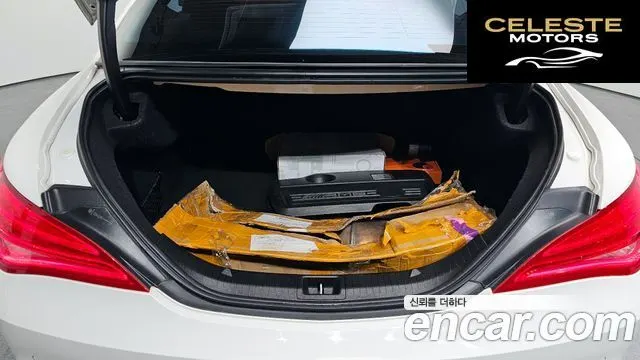 MERCEDES AMG CLA-Classe C117 CLA45 AMG 4MATIC 2016 — photo 20 sur 20