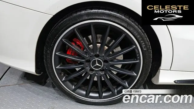 MERCEDES AMG CLA-Classe C117 CLA45 AMG 4MATIC 2016 — photo 5 sur 20