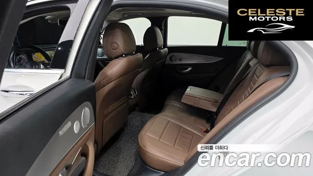 MERCEDES AMG E-Classe W213 E300 AMG Line 2019 — photo 20 sur 20