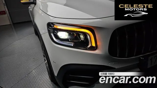 MERCEDES AMG GLB-Classe X247 AMG GLB35 4MATIC 2023 — photo 8 sur 30