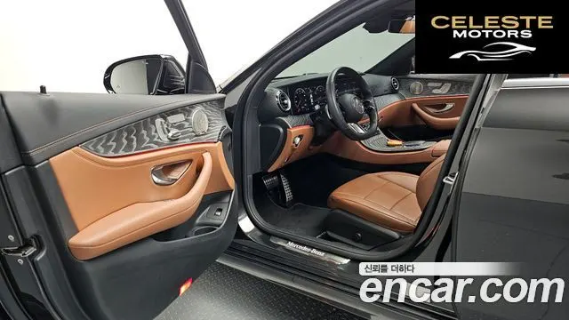 MERCEDES AMG E-Classe W213 E350 4MATIC AMG Line 2021 — photo 10 sur 20