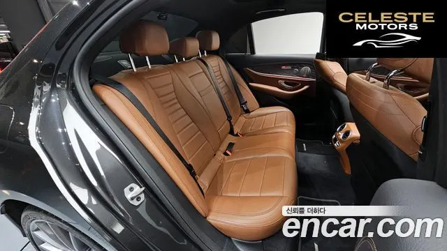 MERCEDES AMG E-Classe W213 E350 4MATIC AMG Line 2021 — photo 12 sur 20