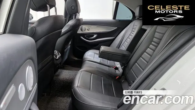 MERCEDES AMG E-Classe W213 E300 AMG Line 2019 — photo 18 sur 30