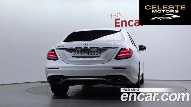 MERCEDES AMG E-Classe W213 E300 AMG Line 2019 — photo 4 sur 30