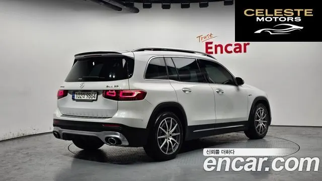 MERCEDES AMG GLB-Classe X247 AMG GLB35 4MATIC 2021 — photo 2 sur 31