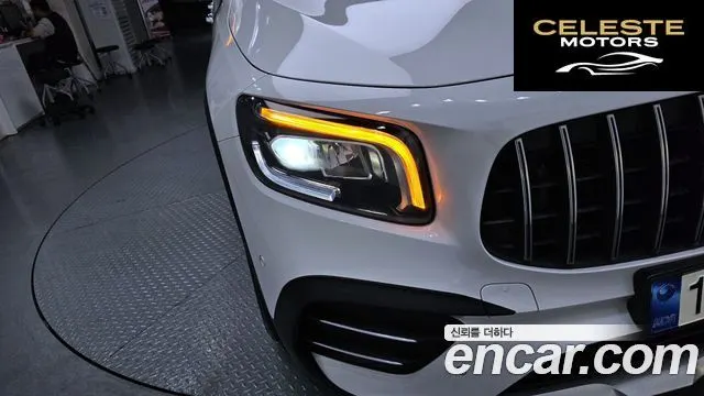 MERCEDES AMG GLB-Classe X247 AMG GLB35 4MATIC 2021 — photo 8 sur 31