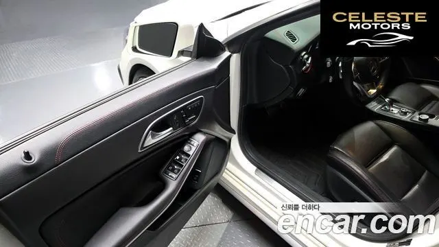 MERCEDES AMG CLA-Classe C117 CLA45 AMG 4MATIC 2016 — photo 10 sur 20