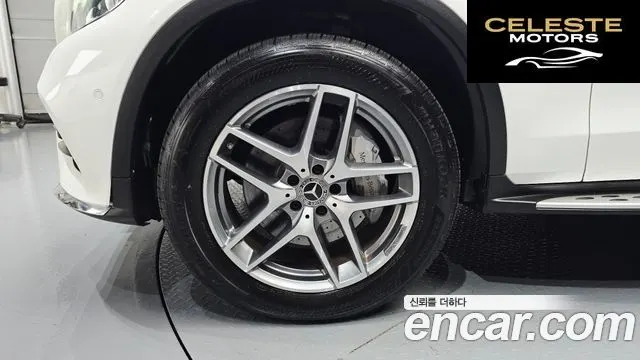 MERCEDES AMG GLC-Classe X253 GLC350e 4MATIC AMG Line 2018 — photo 5 sur 30