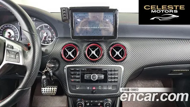 MERCEDES AMG A-Classe W176 A45 AMG 4MATIC 2015 — photo 14 sur 20