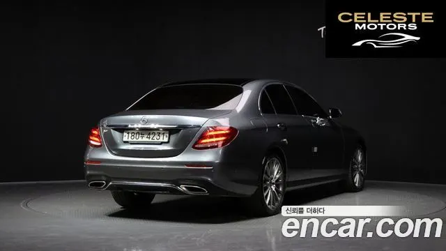 MERCEDES AMG E-Classe W213 E350 4MATIC AMG Line 2019 — photo 2 sur 20