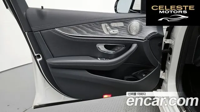 MERCEDES AMG E-Classe W213 E350 4MATIC AMG Line 2021 — photo 14 sur 35