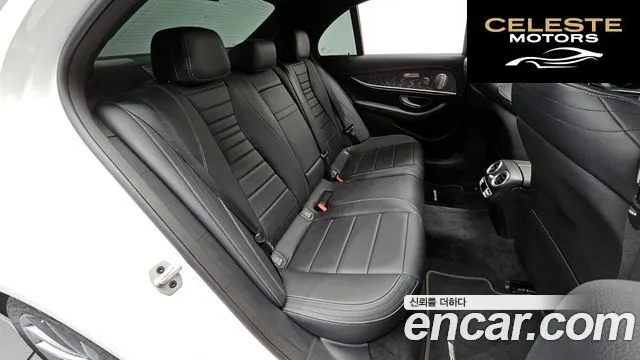 MERCEDES AMG E-Classe W213 E350 4MATIC AMG Line 2021 — photo 17 sur 35