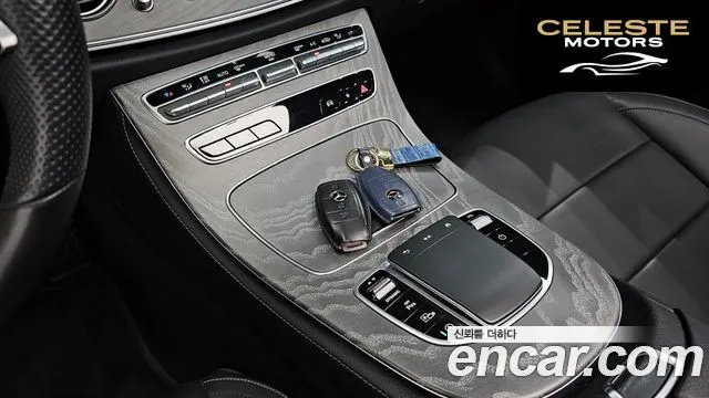 MERCEDES AMG E-Classe W213 E350 4MATIC AMG Line 2021 — photo 31 sur 35