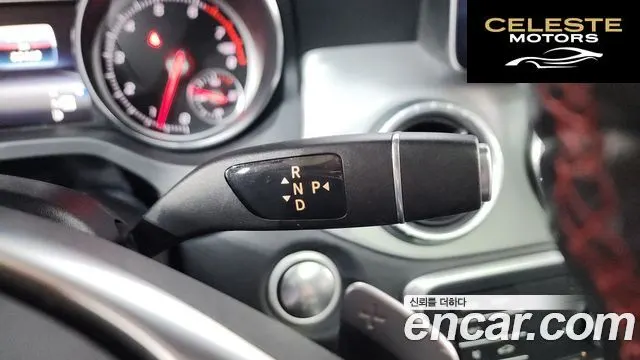 MERCEDES AMG CLA-Classe C117 CLA250 4MATIC AMG Line 2017 — photo 12 sur 35